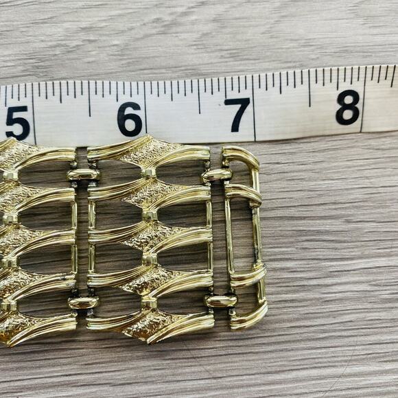 CORO Vintage Gold Tone Wide Link Bracelet Retro Geometric Panel Signed 7” Bold - Picture 8 of 8